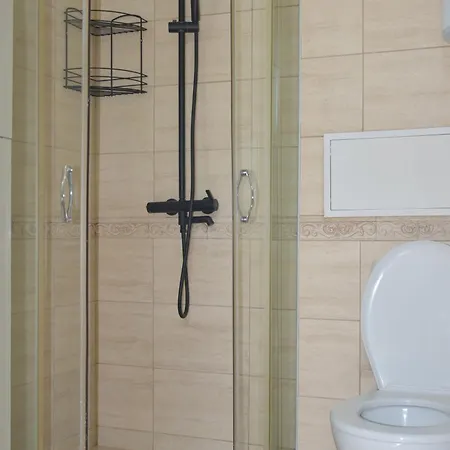 Διαμέρισμα Artistic For 4 Guests In