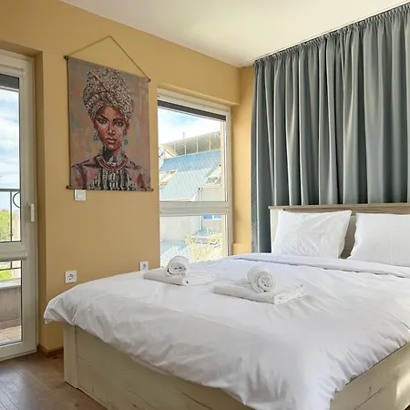 Lejlighed Artistic For 4 Guests In *